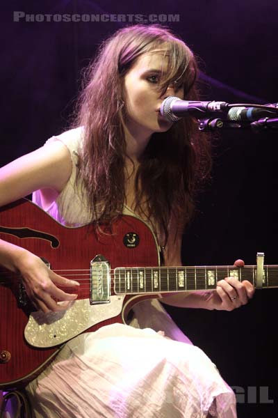 MARIE FLORE - 2007-09-30 - PARIS - La Maroquinerie - 